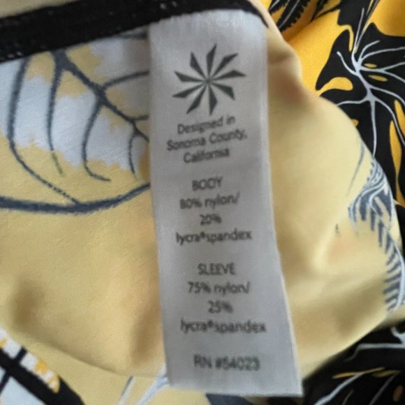 Athleta Rash Guard XS - Picture 3 of 4